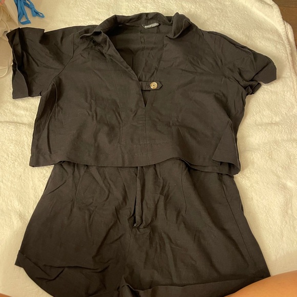 Clothes - Picture 13 of 16